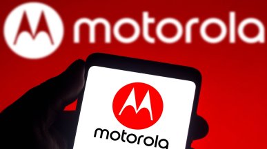 Motorola Edge 50 Pro pozuje na renderach. Znamy specyfikację i datę premiery