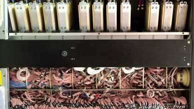 Najszybszy komputer Europy z 1996 roku trafił na sprzedaż. Samo chłodzenie waży tonę