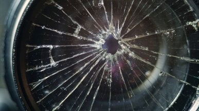 Nie rób zdjęć takim samochodom. Możesz trwale uszkodzić smartfona