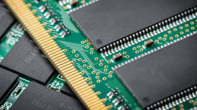 Niedobory pamięci DRAM uderzają w rynek PC. Najwięksi producenci mają pierwszeństwo