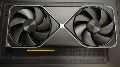 NVIDIA mówi, że RTX 5090 żyje. Sklepy podobno szykują mu pogrzeb