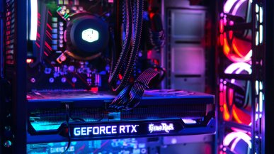 NVIDIA chyba zrozumiała, że 16 GB to mało. Szkoda, że kosztem RTX 5090