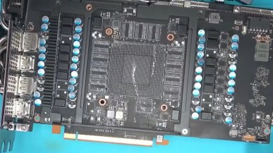 Oszuści sprzedają "gołe" karty GeForce RTX 4090. Nie mają ani GPU, ani pamięci