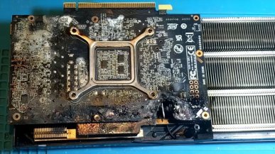 Oto czemu nie warto oszczędzać na zasilaczu. RTX 4070 niemal doszczętnie spalony