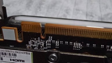 Płyty ASUS są w stanie ukruszyć złącze PCIe karty graficznej