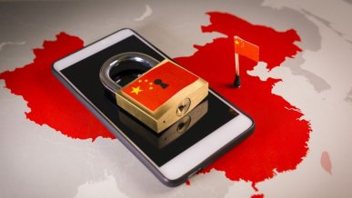 Policja w Chinach losowo zatrzymuje obywateli i usuwa im zdjęcia oraz aplikacje