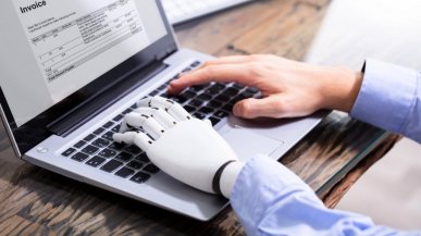 Programiści nie chcieli korzytać z AI. Wylecieli z pracy