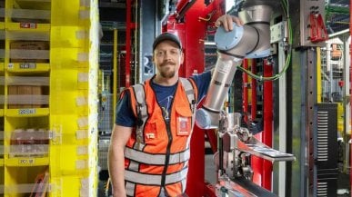 To pierwszy na świecie robot ze zmysłem dotyku. Już robi na magazynie