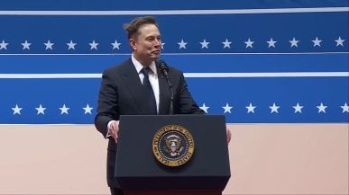 Rząd USA zmuszony do korzystania z technologii Muska? Miliarder wie co robi