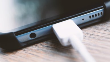 Samsung popsuł klientom smartfony? Problemy z ładowaniem po aktualizacji