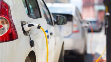 Elektryki w końcu mają sens? Zasięg 200 km po 5 minutach ładowania