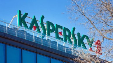 Skutki amerykańskiego zakazu: Kaspersky znika z Google Play Store na całym świecie