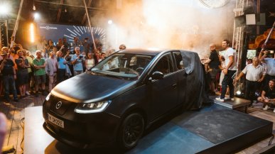 Sono Sion - niemiecki samochód elektryczny z panelami słonecznymi i zaskakująco niską ceną
