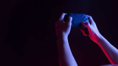 Sony chce, by sztuczna inteligencja przechodziła nudne fragmenty gry za graczy
