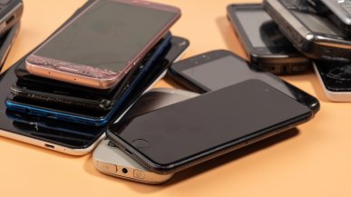 Sprzedaż smartfonów runie. Nadchodzi największe tąpnięcie od ponad dziesięciu lat