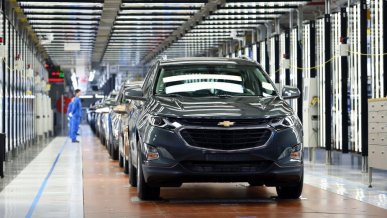 Stellantis i GM zapłacą ogromne kary za nadmierne zużycie paliwa w ich samochodach