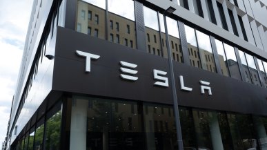 Tesla ma problem. Reagować musi sam Elon Musk