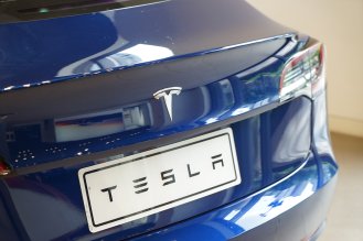 Tesla oskarżona o celowe zawyżanie zasięgu swoich aut