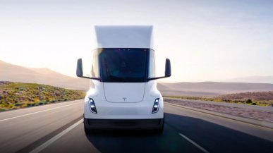 Tesla rozpoczęła produkcję elektrycznej ciężarówki Semi. Pierwszym klientem będzie Pepsi