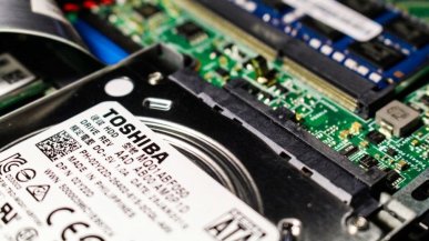 Jest rok 2026. Toshiba i Seagate biją się o dyski HDD, a stawka jest wysoka