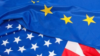 Unia szykuje pieniądze. Chce skorzystać z chaosu stworzonego przez Trumpa