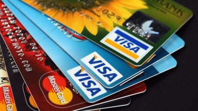 Visa, Mastercard i Paypal wstrzymują swoje usługi w Rosji