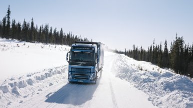 Volvo Trucks rozpoczyna testy ciężarówek wodorowych w okolicach koła podbiegunowego