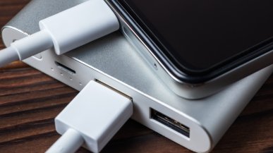 Wadliwy powerbank stwarza ryzyko pożaru. Producent wycofuje aż trzy modele