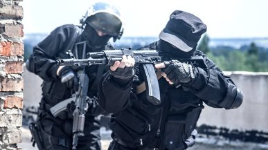 Wydano ostrzeżenie. Takie żarty z AI mogą skończyć się wezwaniem jednostki specjalnej