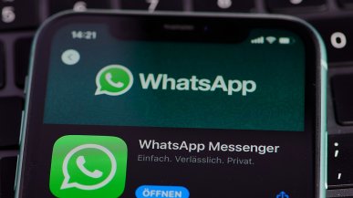 Zuckerberg twierdzi w sądzie, że przejęcie WhatsAppa było zabezpieczeniem przed Apple i Google