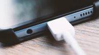 Samsung popsuł klientom telefony? Problemy z ładowaniem po aktualizacji