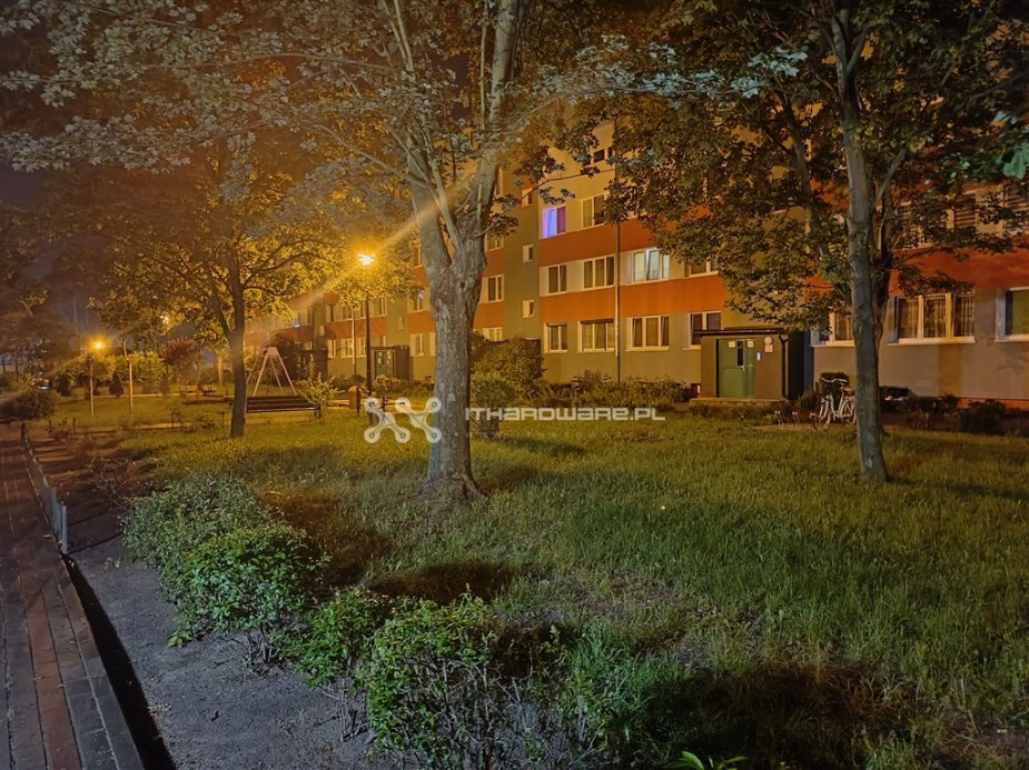Obiektyw główny realme GT 3 Neo 150W tryb nocny