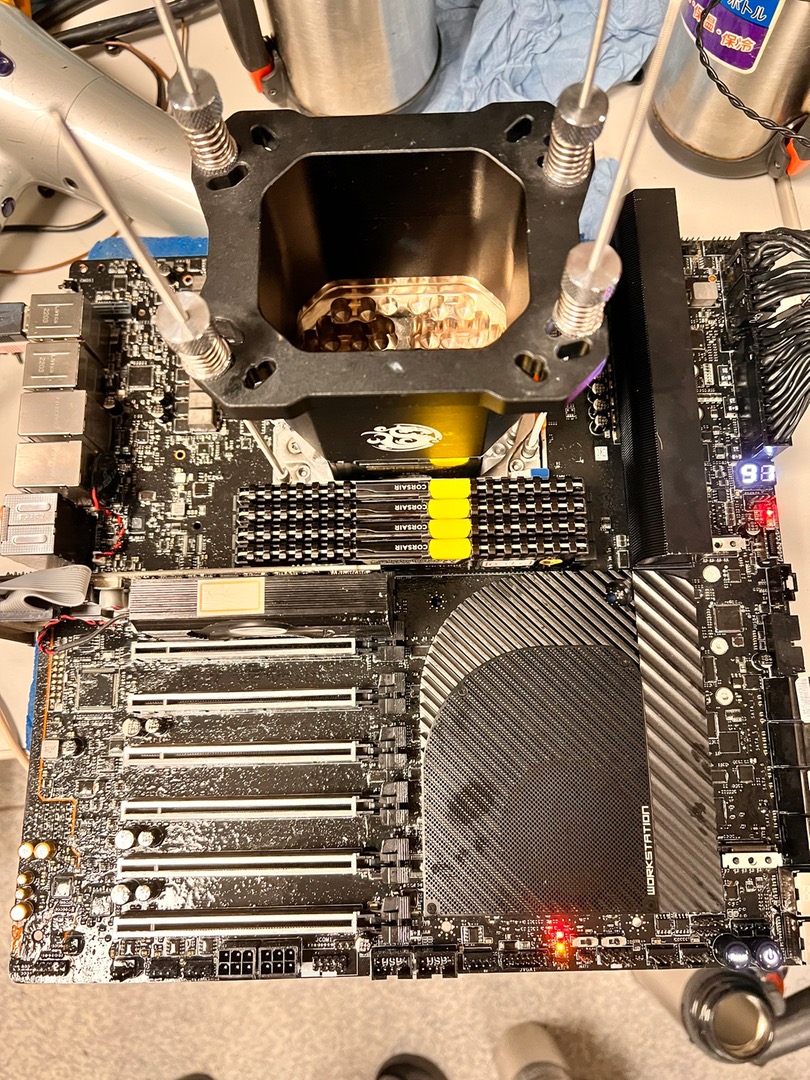 AMD Threadripper PRO 5995WX po OC bije rekord świata w Cinebench