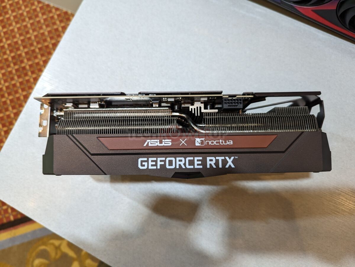GeForce RTX 4080 ASUS x Noctua