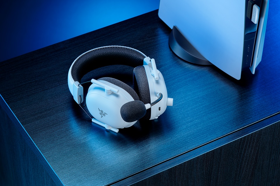 Razer przedstawia słuchawki BlackShark V2 Pro dla PlayStation i Xbox