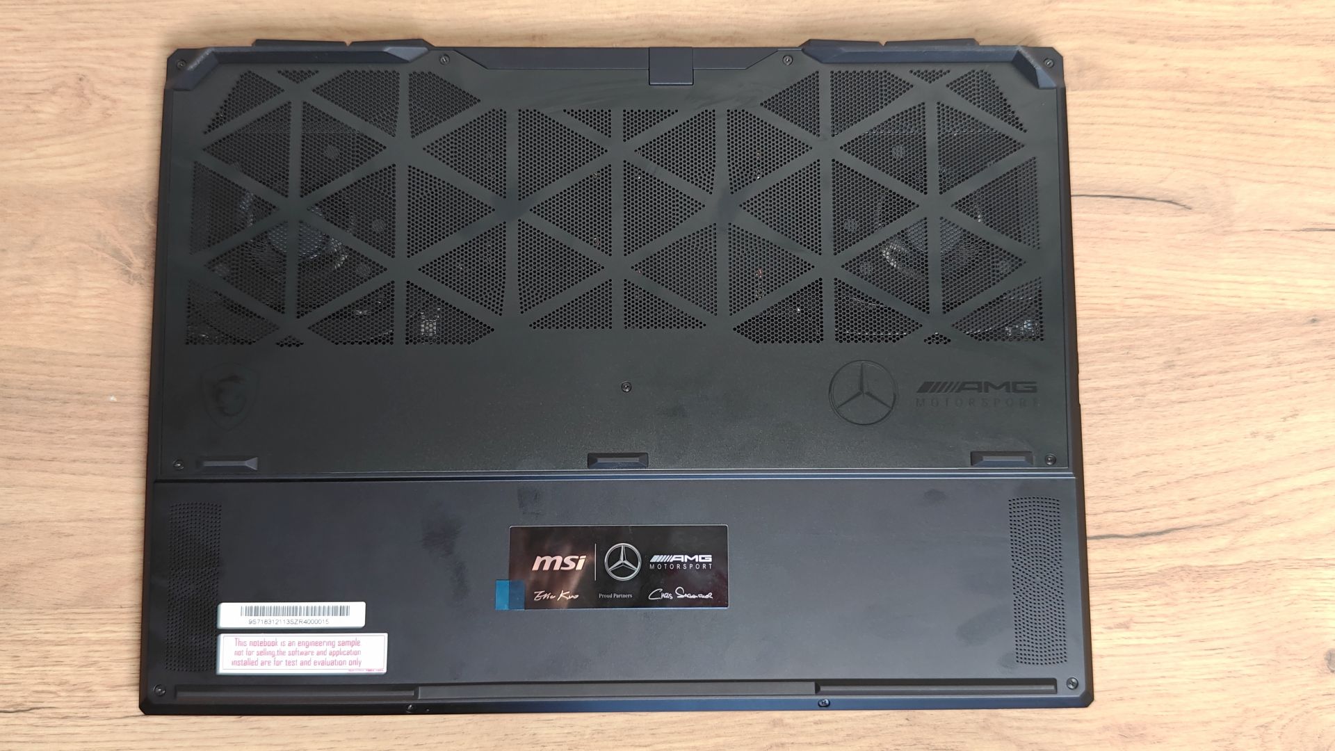 MSI Stealth 18 Mercedes-AMG Motorsport