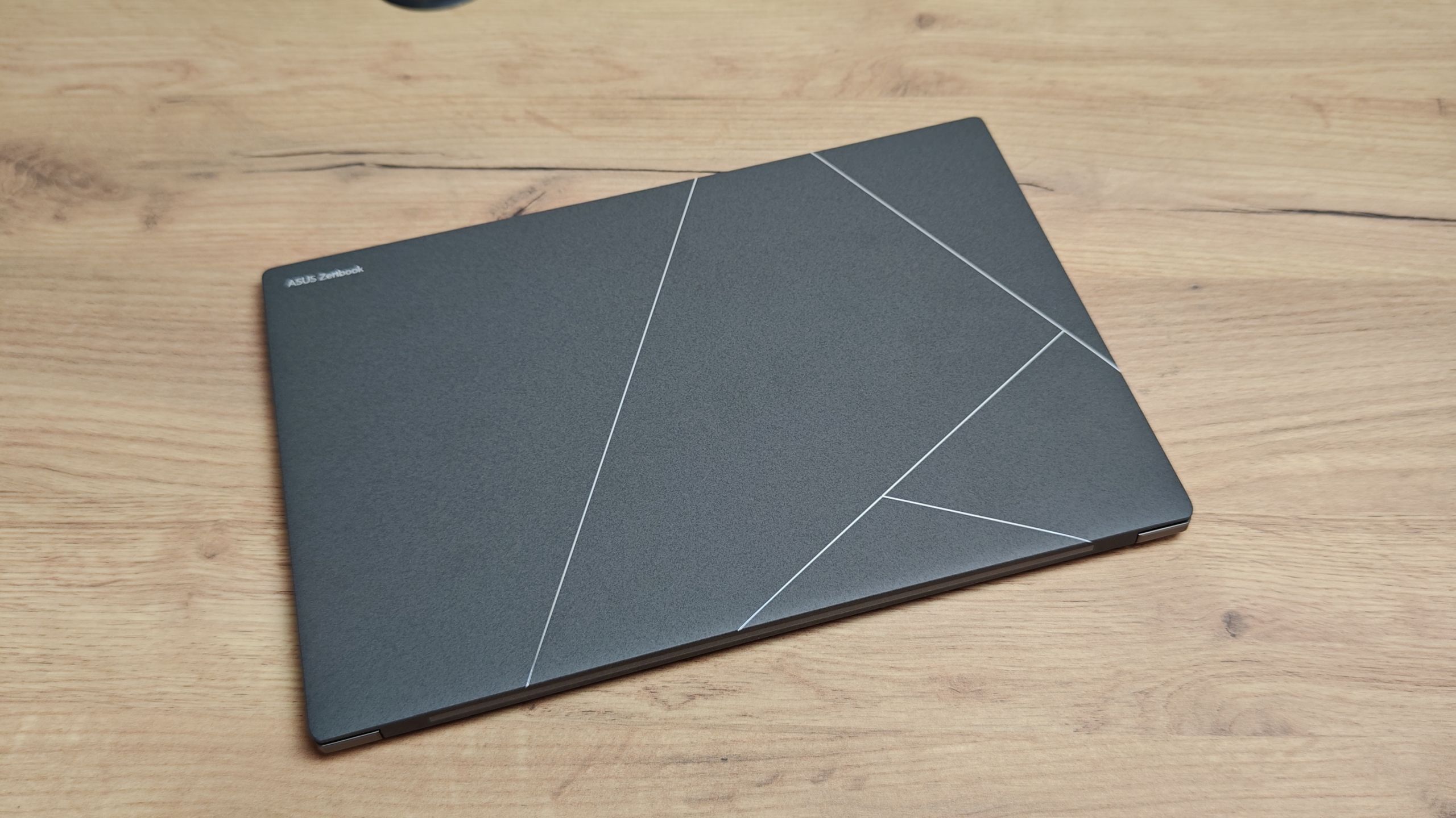 ASUS Zenbook S 14 (UX5406S)