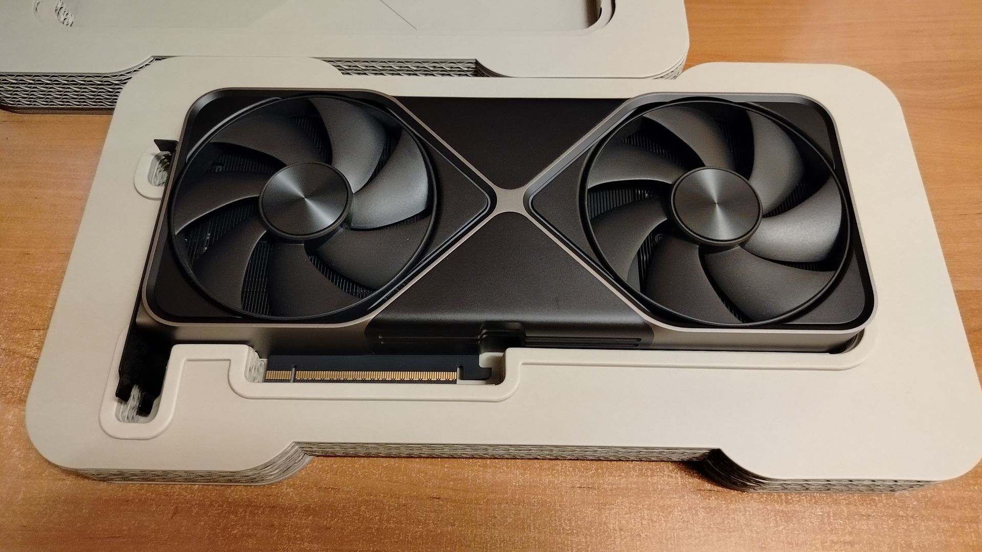 Test NVIDIA GeForce RTX 5080. Dogoni RTX 4090?