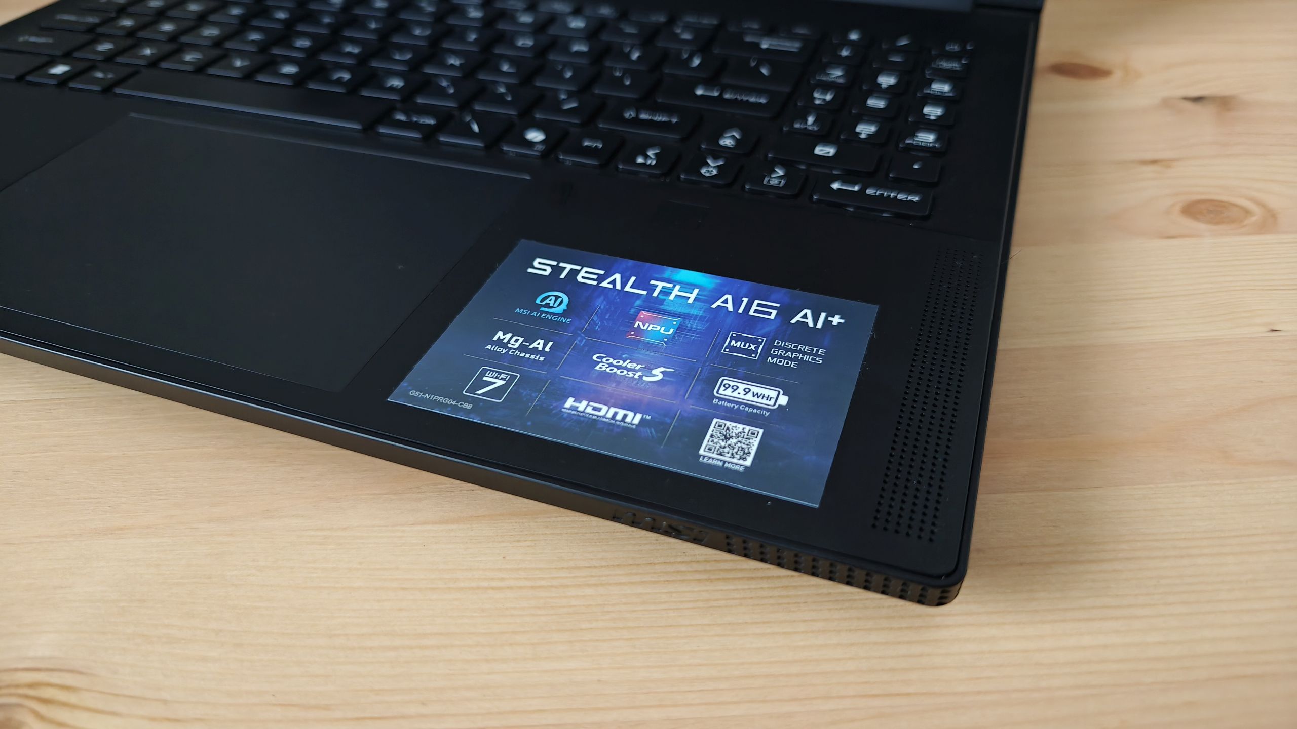MSI Stealth A16 AI+