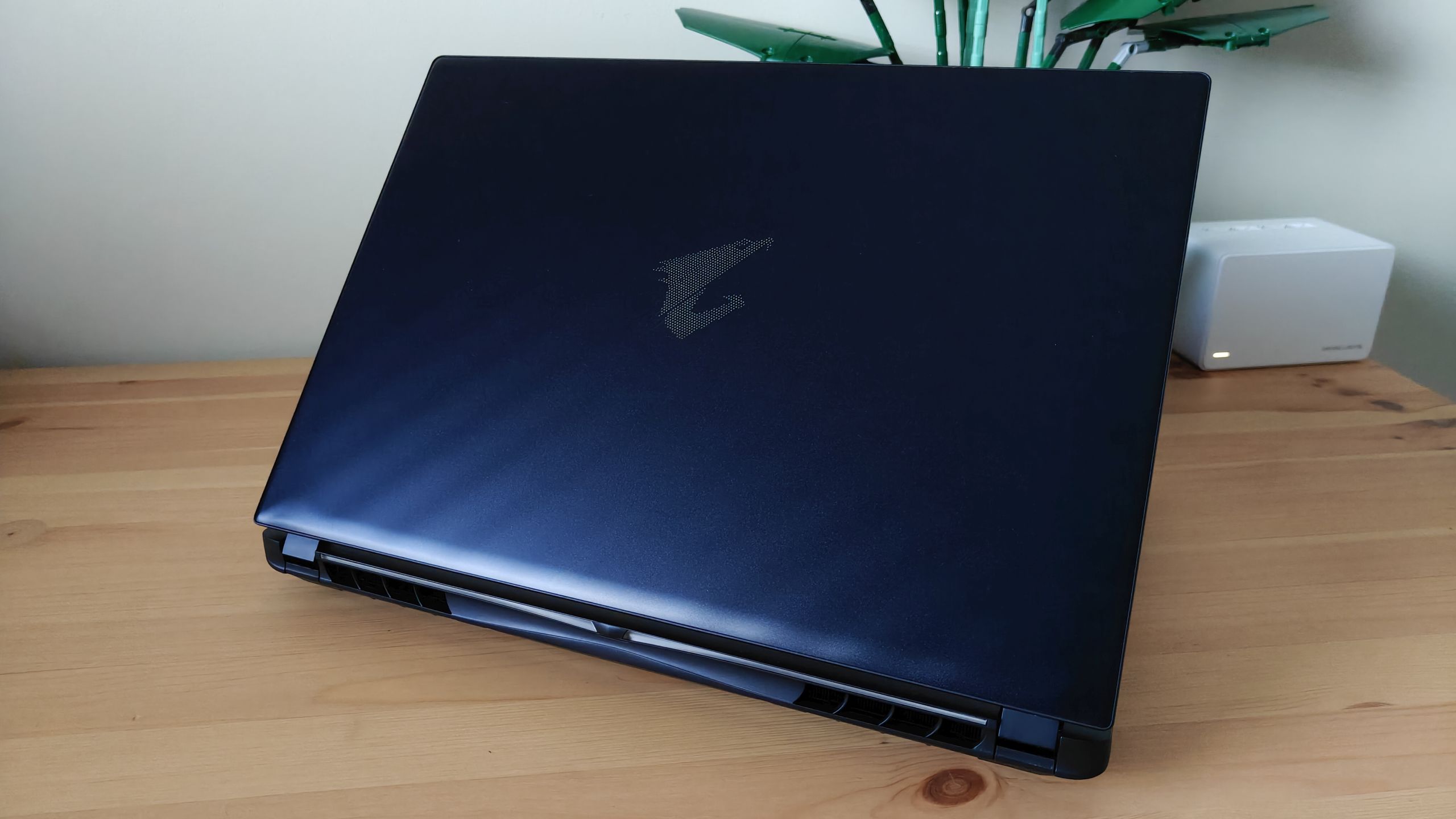 Gigabyte Aorus Master 16 (AM6H)