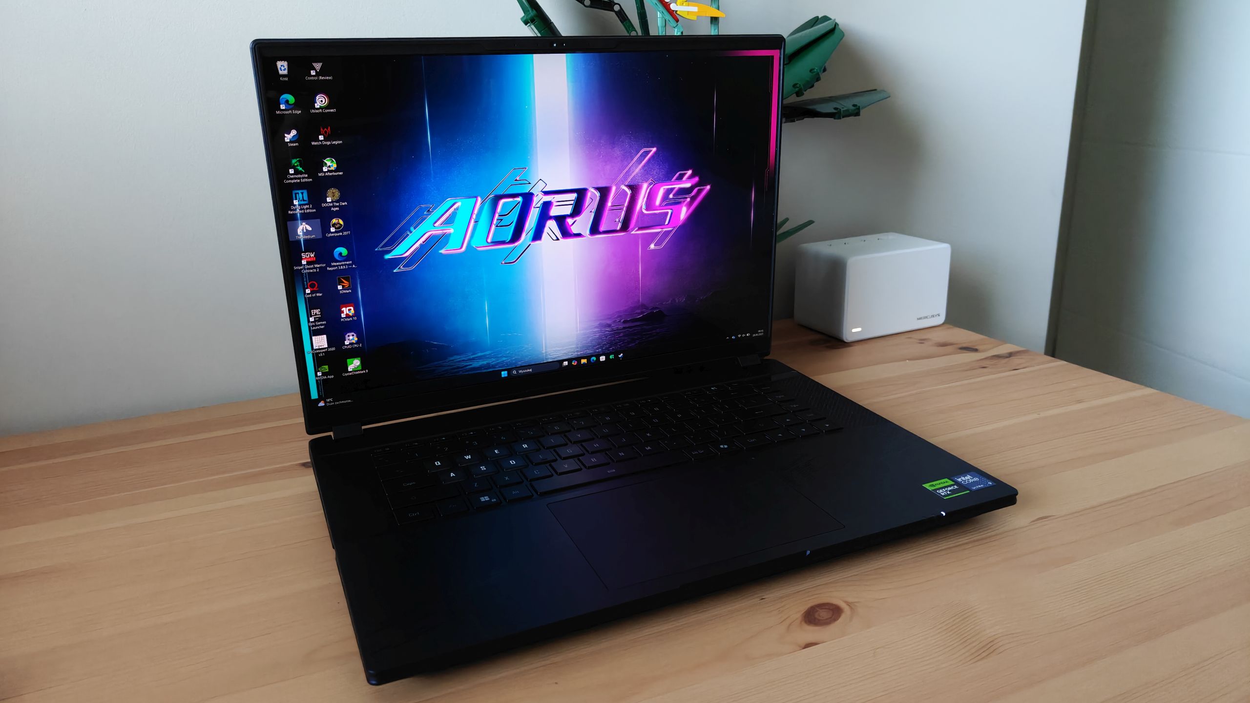 Gigabyte Aorus Master 16 (AM6H)