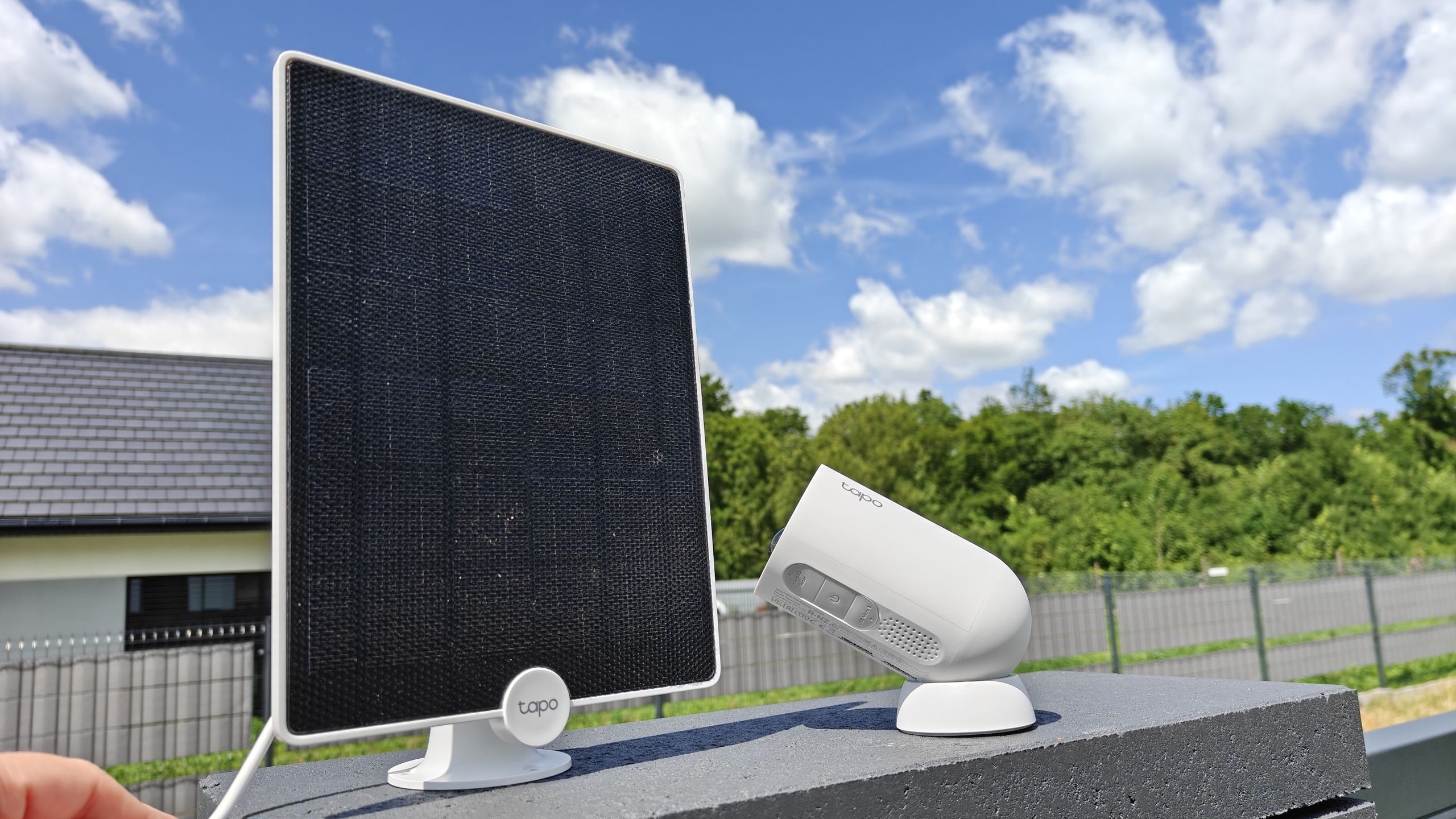 TP-Link Tapo C425 z panelem A200