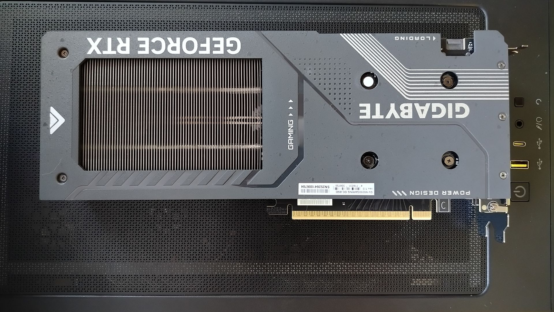 Test GeForce RTX 5050