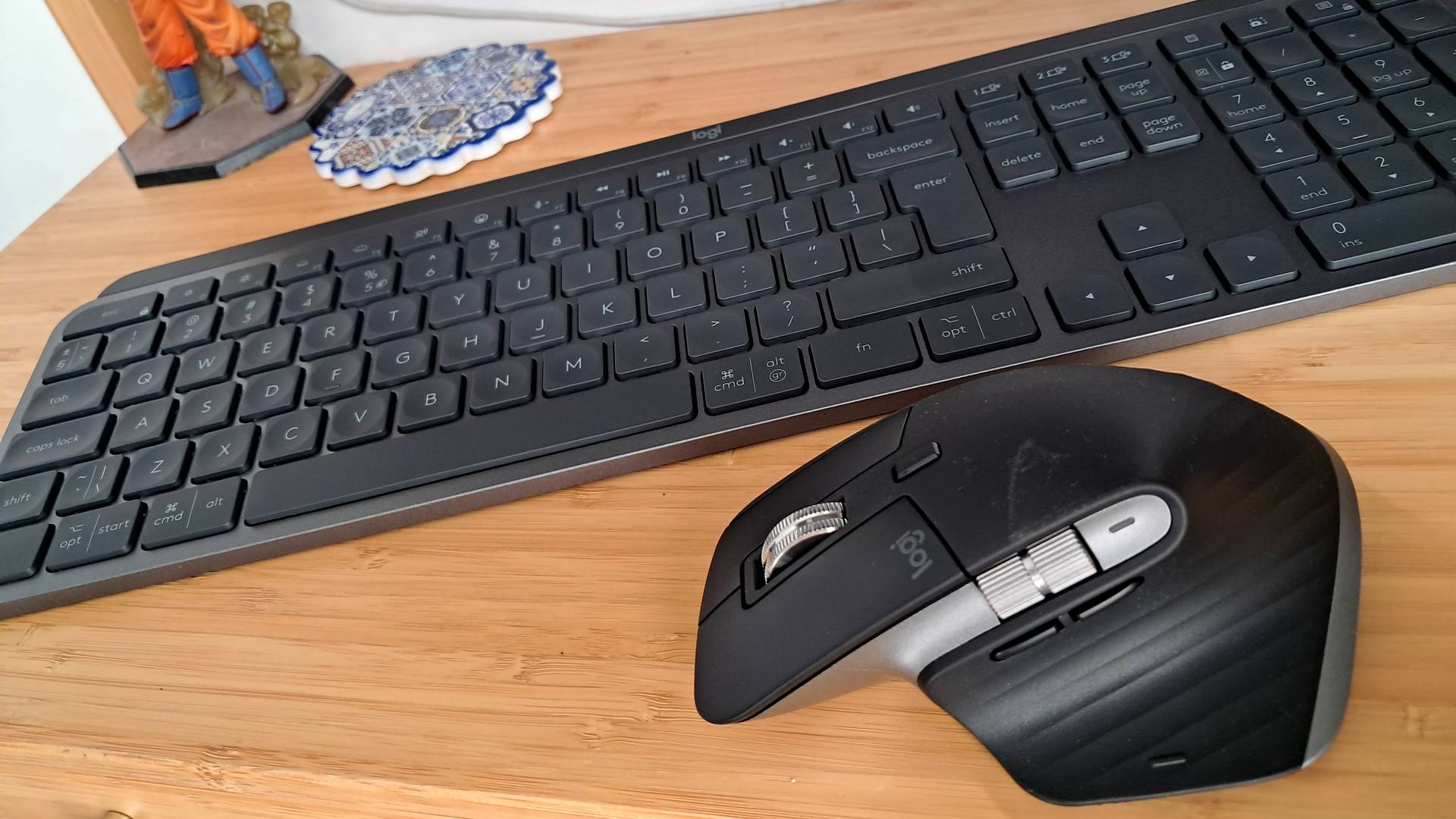 Logitech myszka i klawiatura