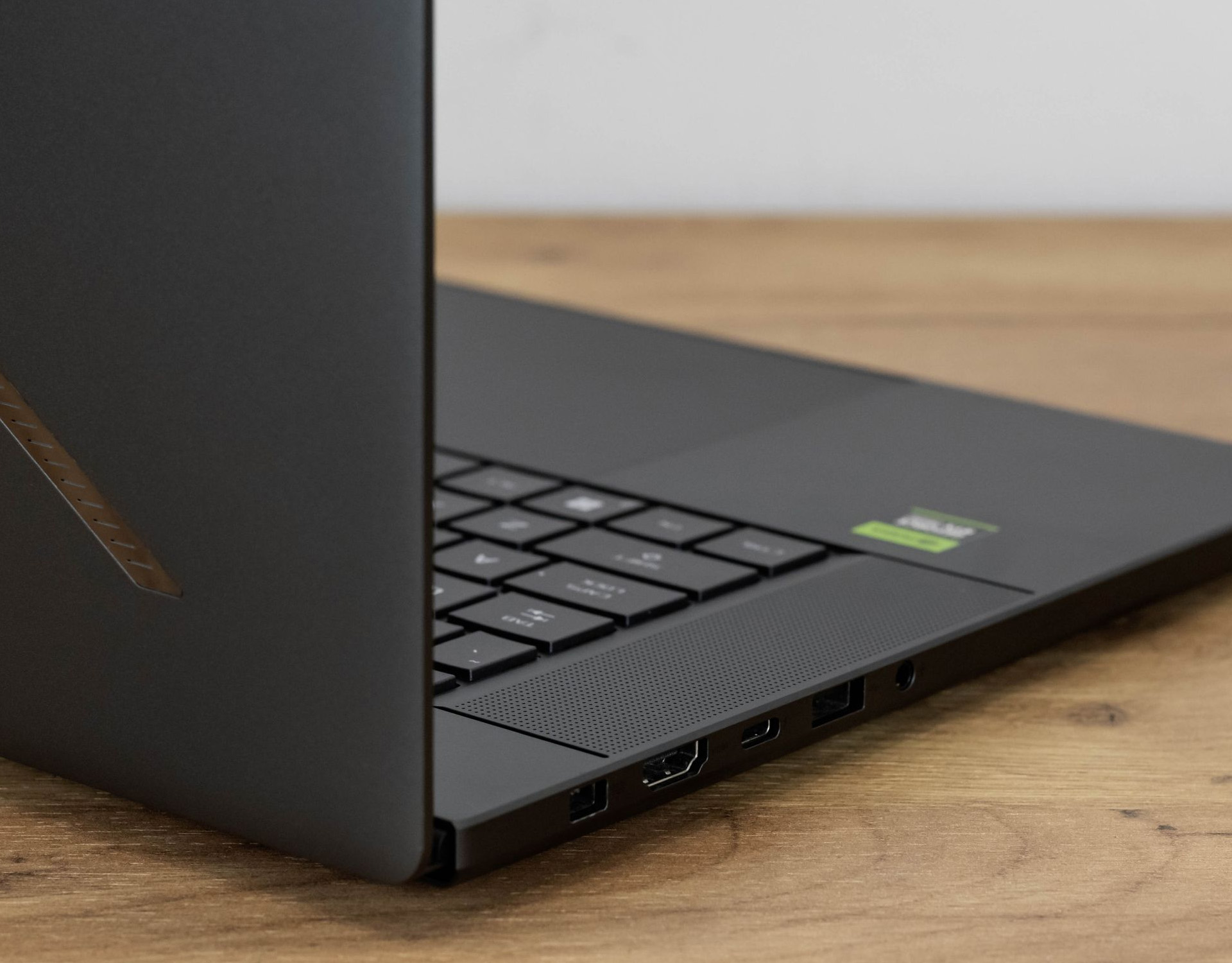 Laptop do nauki z RTX 50
