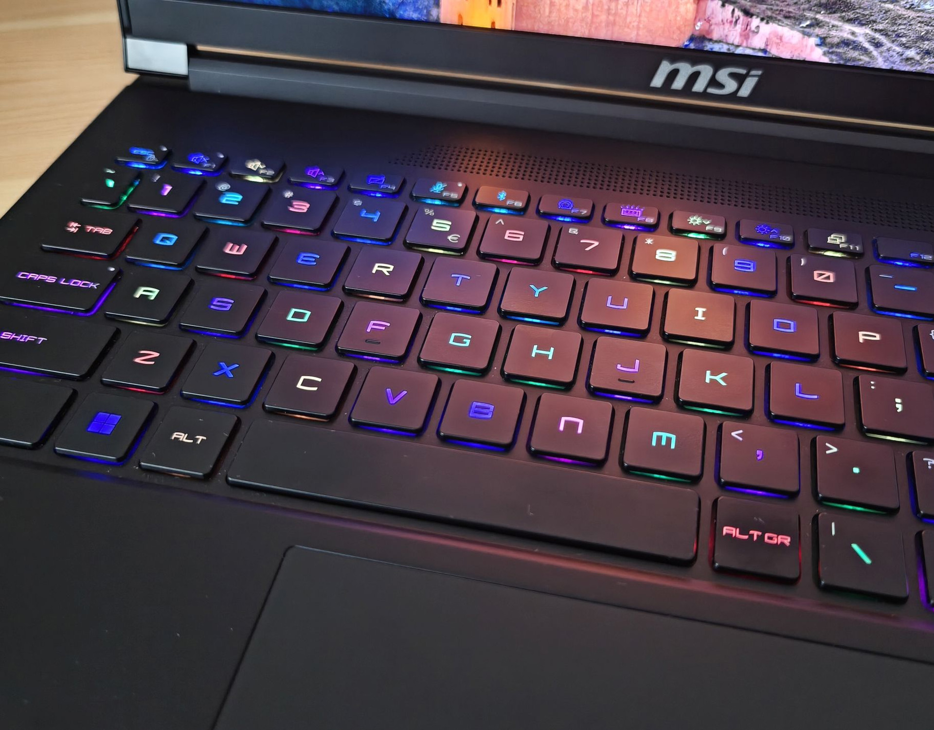 Laptop do nauki z RTX 50