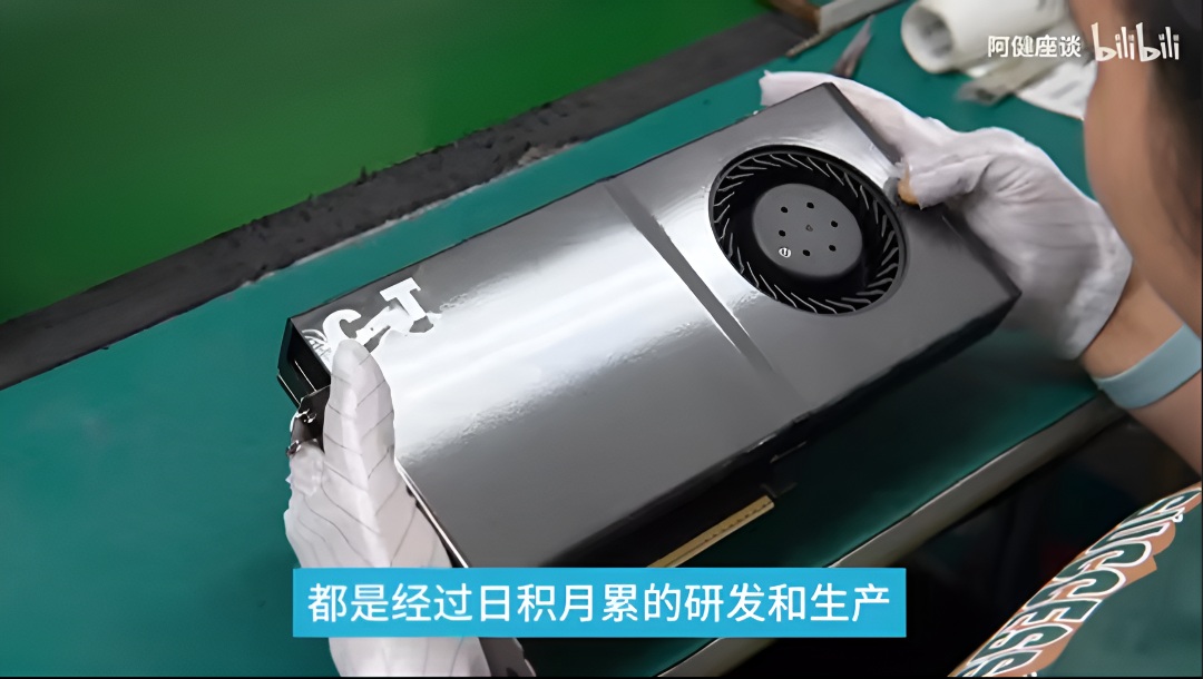 GeForce RTX 5090 128 GB VRAM