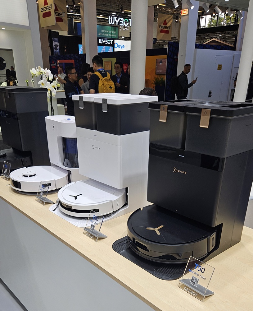 Roboty Ecovacs Deebot X11