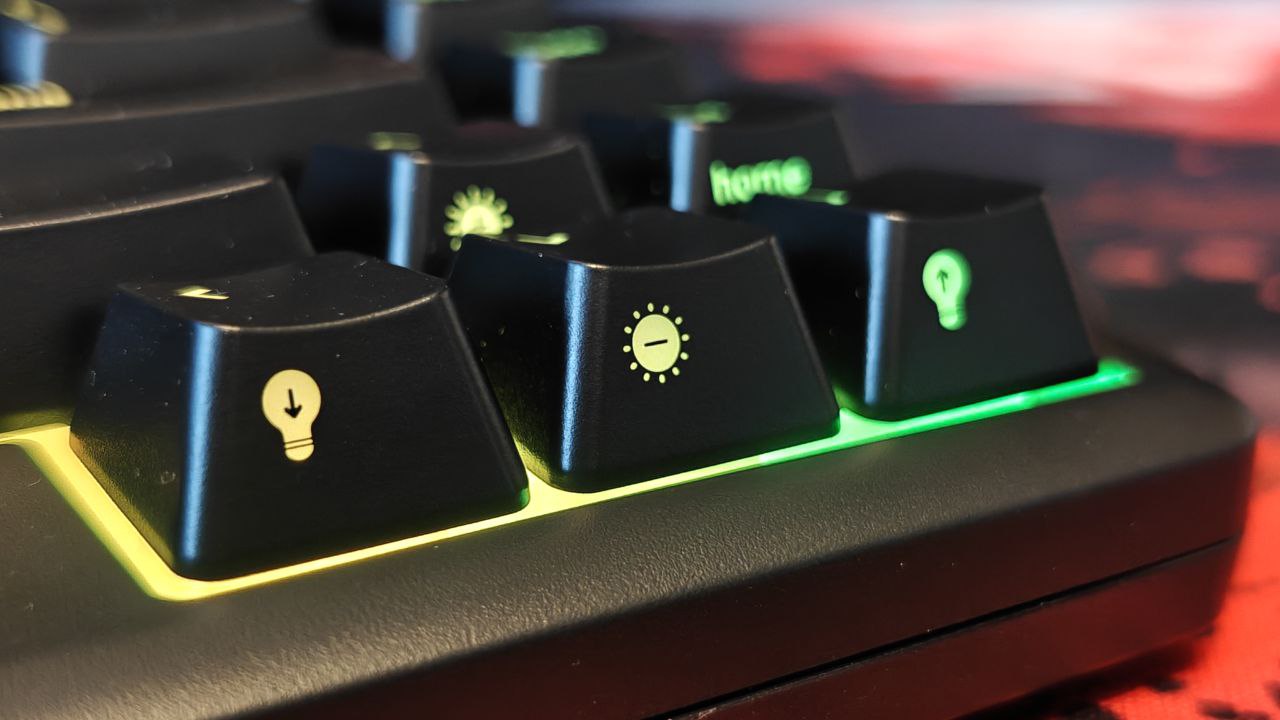 Glorious GMBK 75%