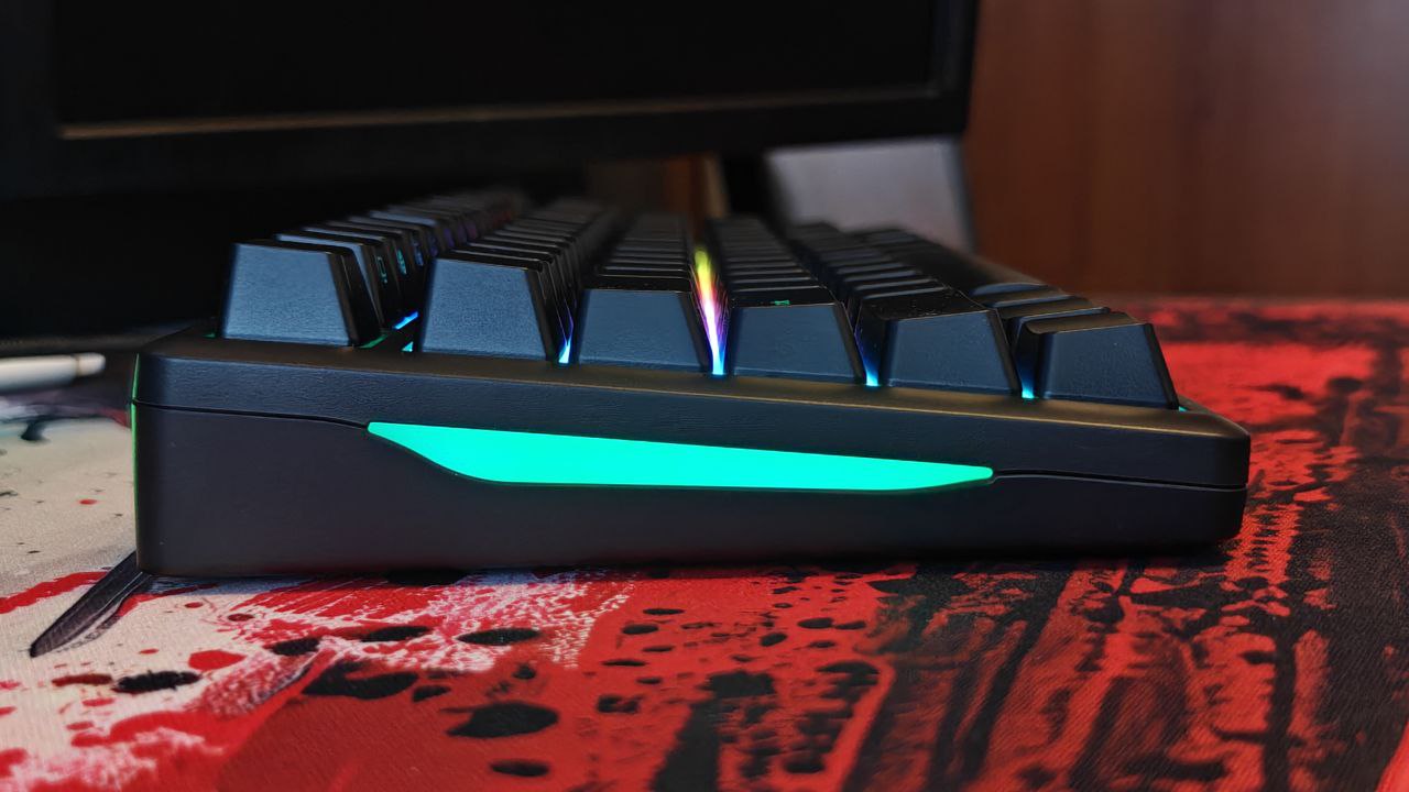 Glorious GMBK 75%